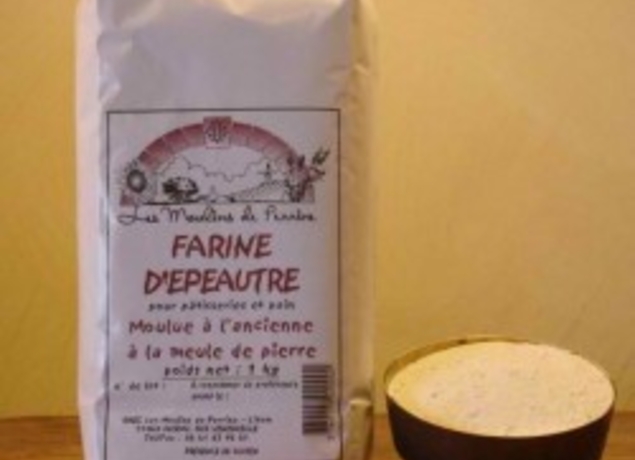 auriac_20260606_fermes_moulin_perrine_portes_ouvertes_farine.jpg