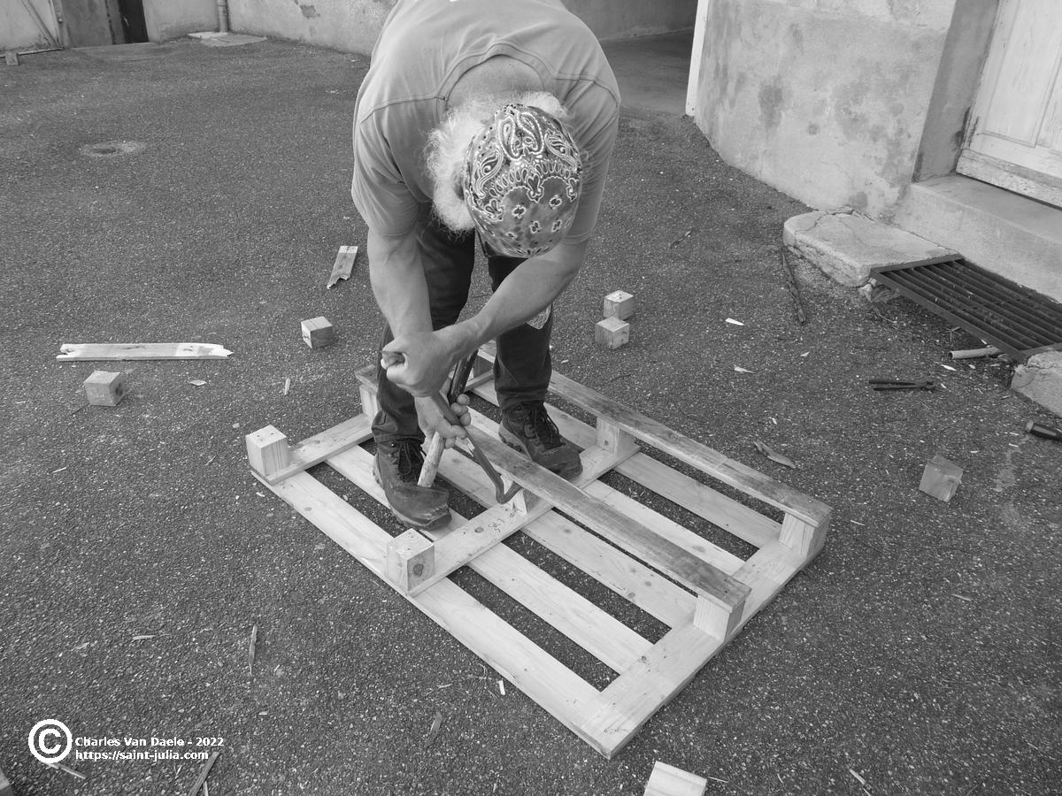 stjulia_20220601_bricolage_01.jpg