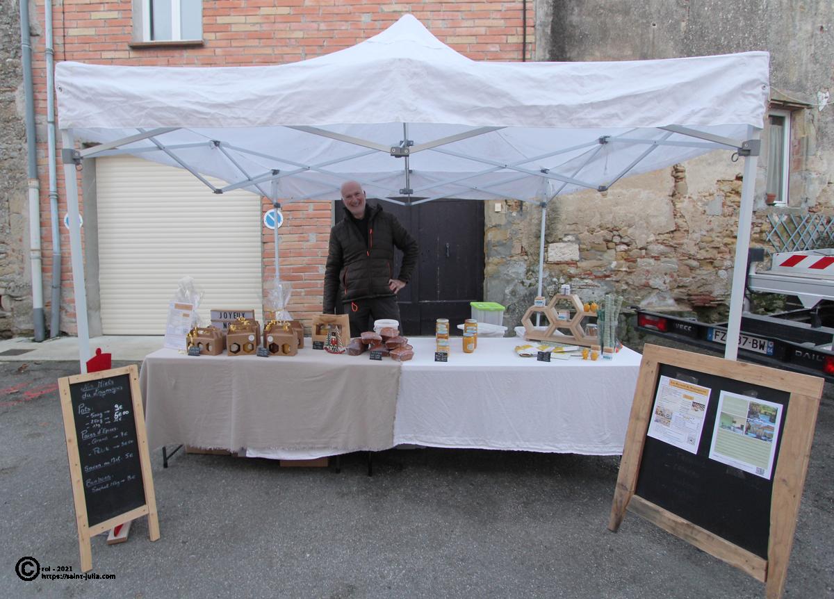 stjulia_20211219_chapons_expo_ruchers_briquepierre.jpg