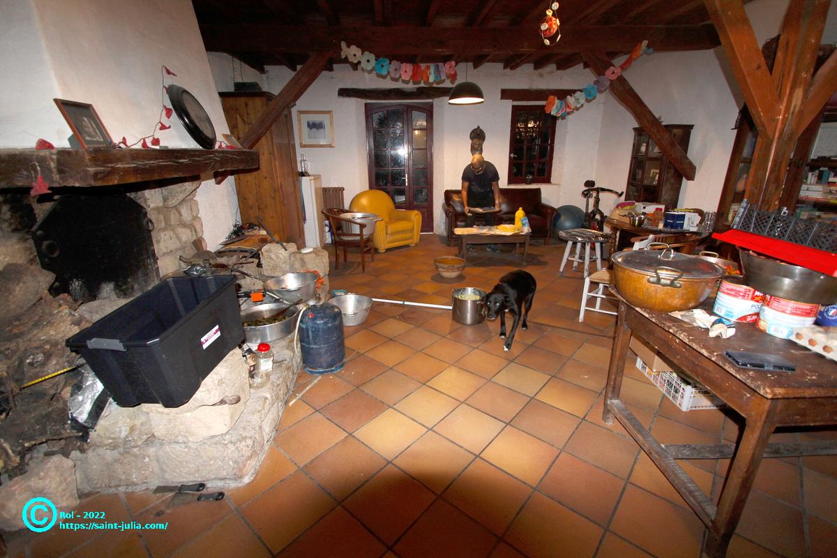 stjulia_20221126_couscous_prep_03.jpg
