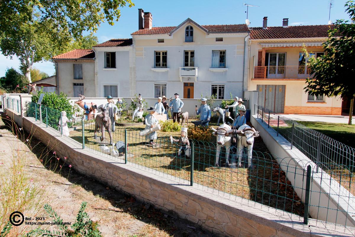 roumens_20230916_statues_02.jpg