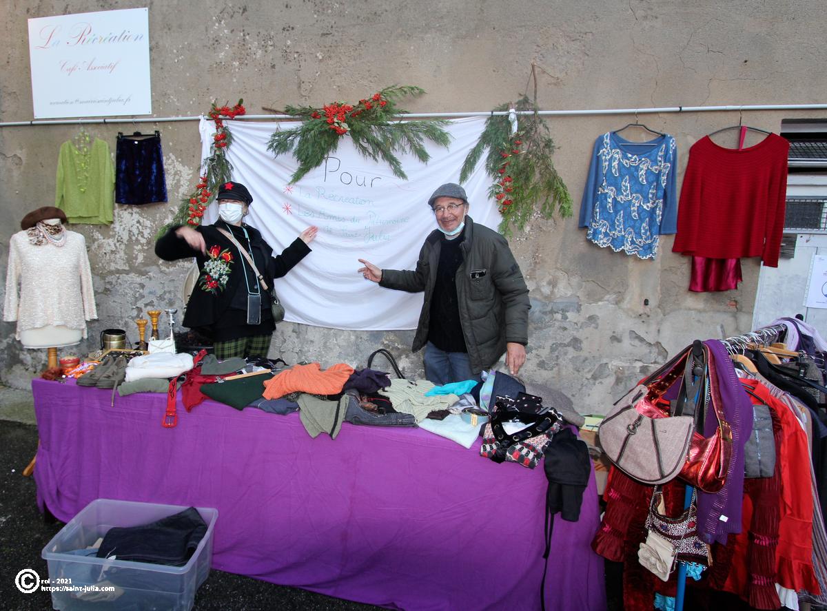 stjulia_20211219_chapons_expo_batrya_vetements_01.jpg