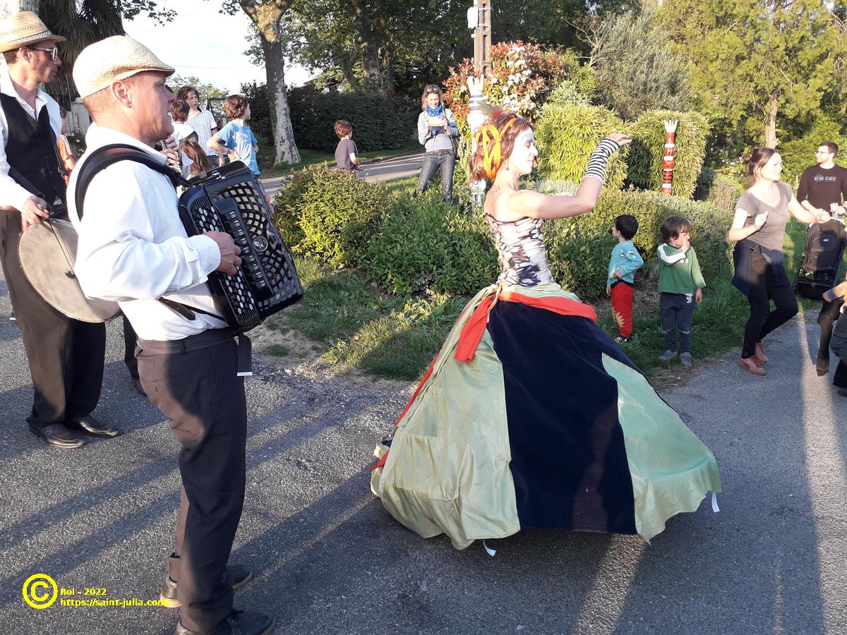 stjulia_20220507_potapeau_rol_06.jpg