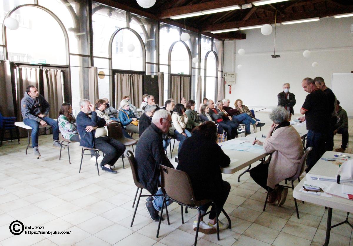 stjulia_20220410_elections_spectateurs.jpg